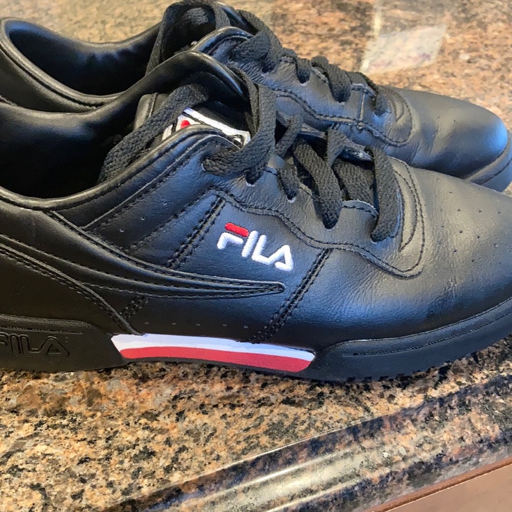 Women’s Fila Sneakers size 6